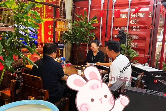 老戰(zhàn)友地?zé)幔貉b修中的可靠“暖心”保障！