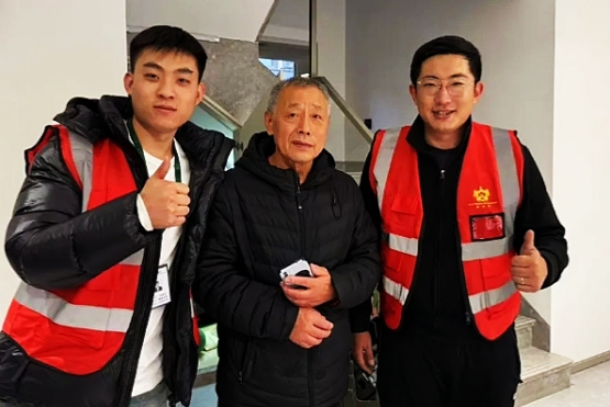 就是因為終身免費上門，我才選擇了老戰(zhàn)友地熱
